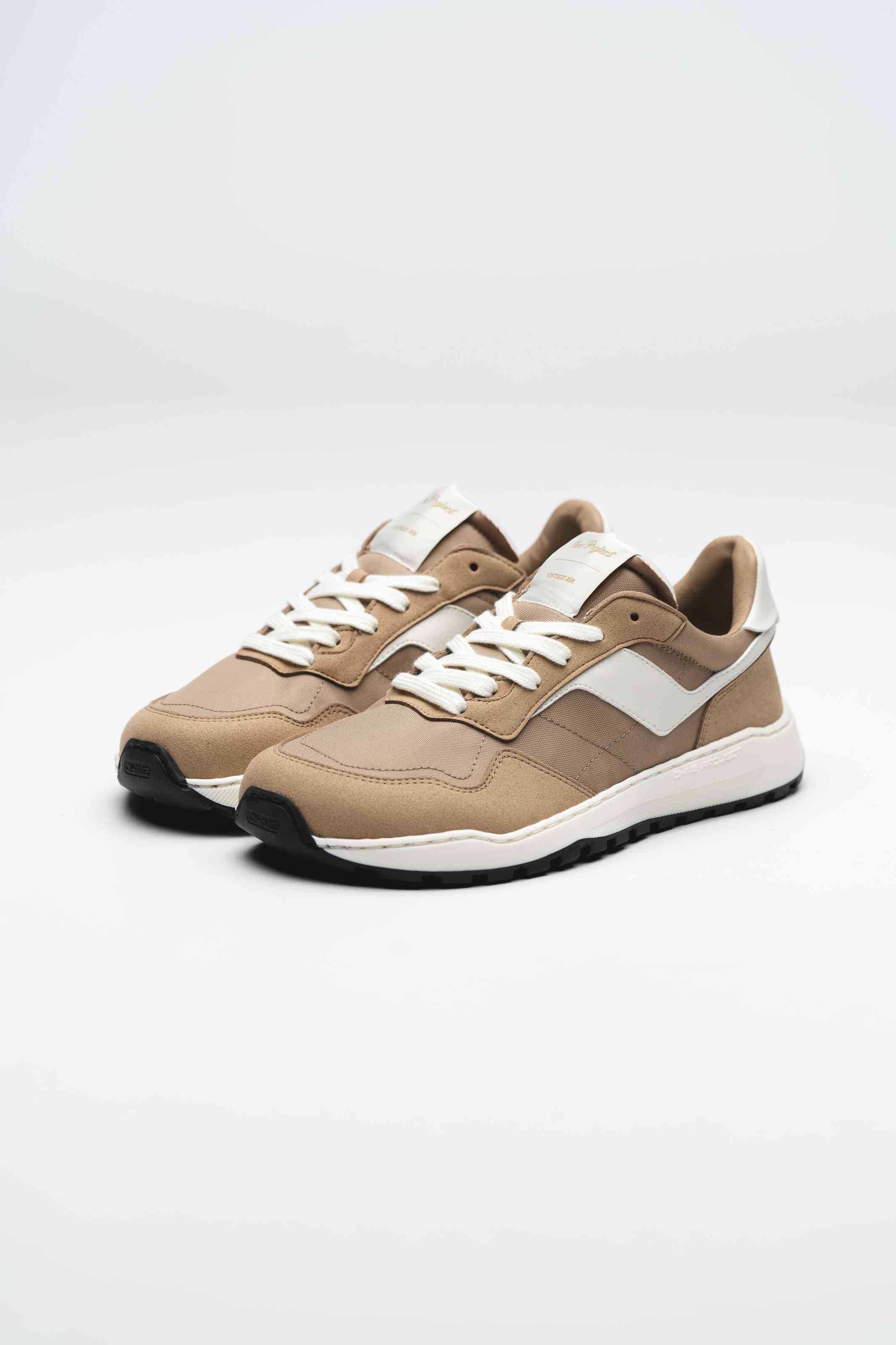 SNEAKER RETRO RUN VINTAGE – YUCA