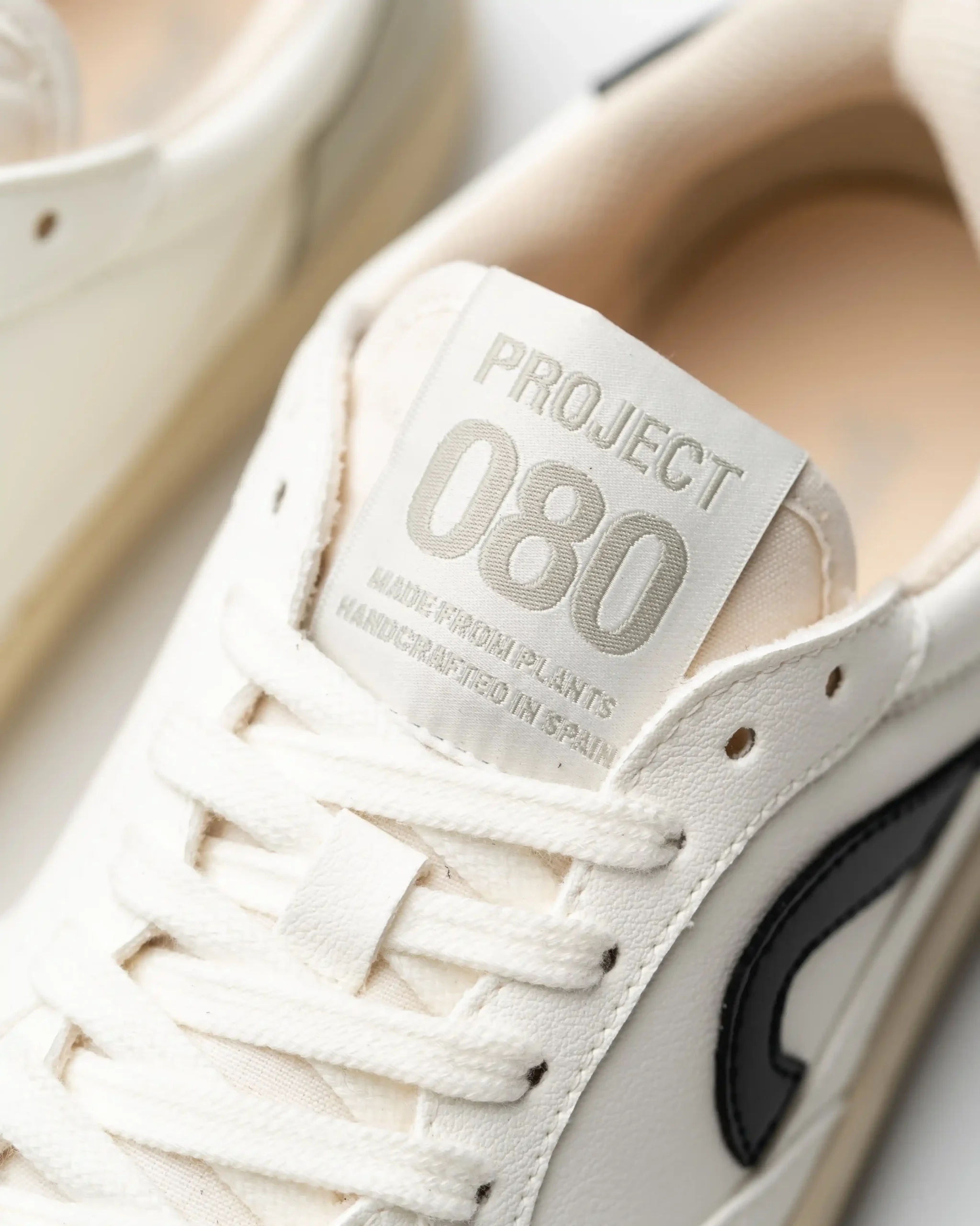 SNEAKER 080 HERITAGE – BLACK