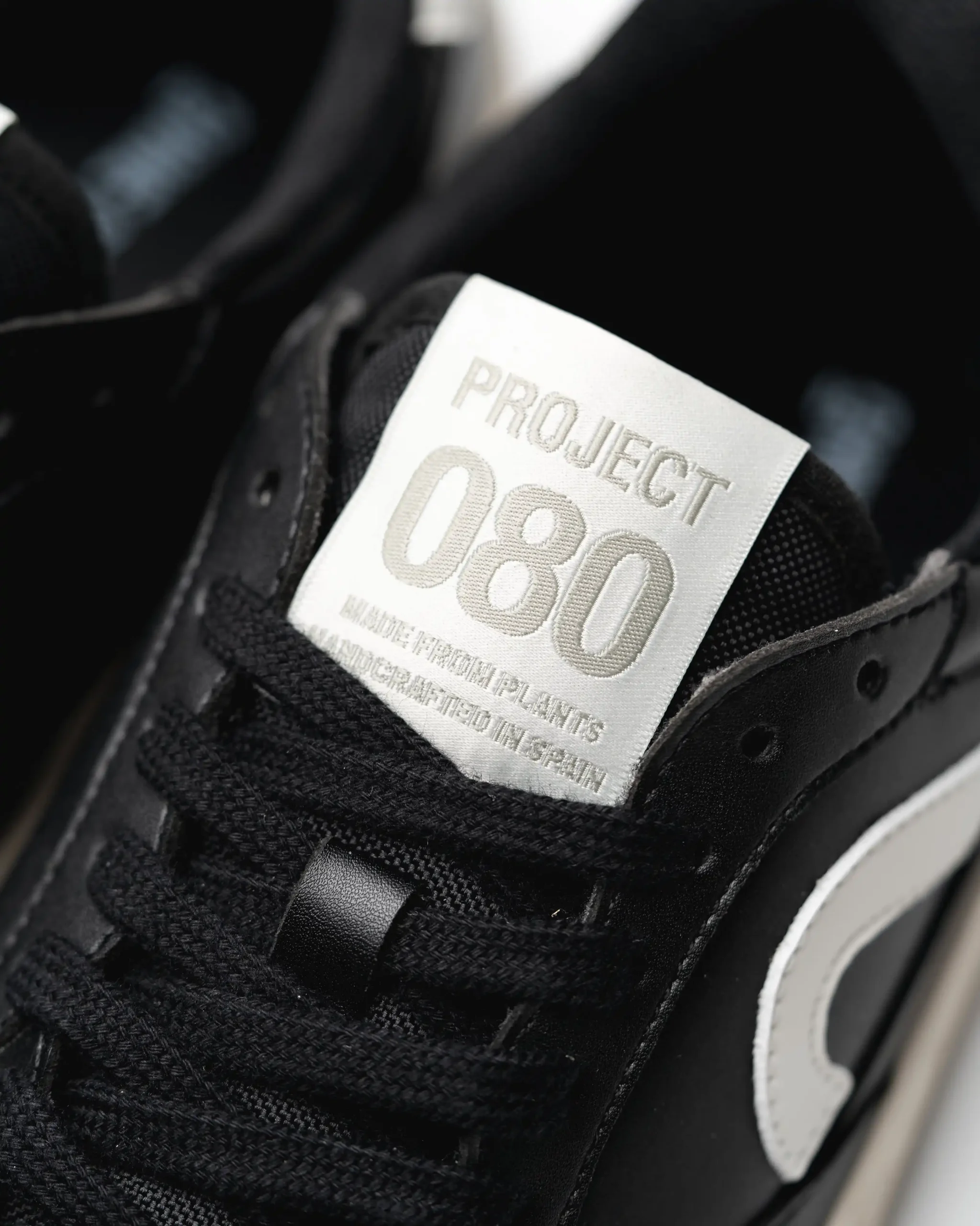 SNEAKER 080 SHADOW – BLACK