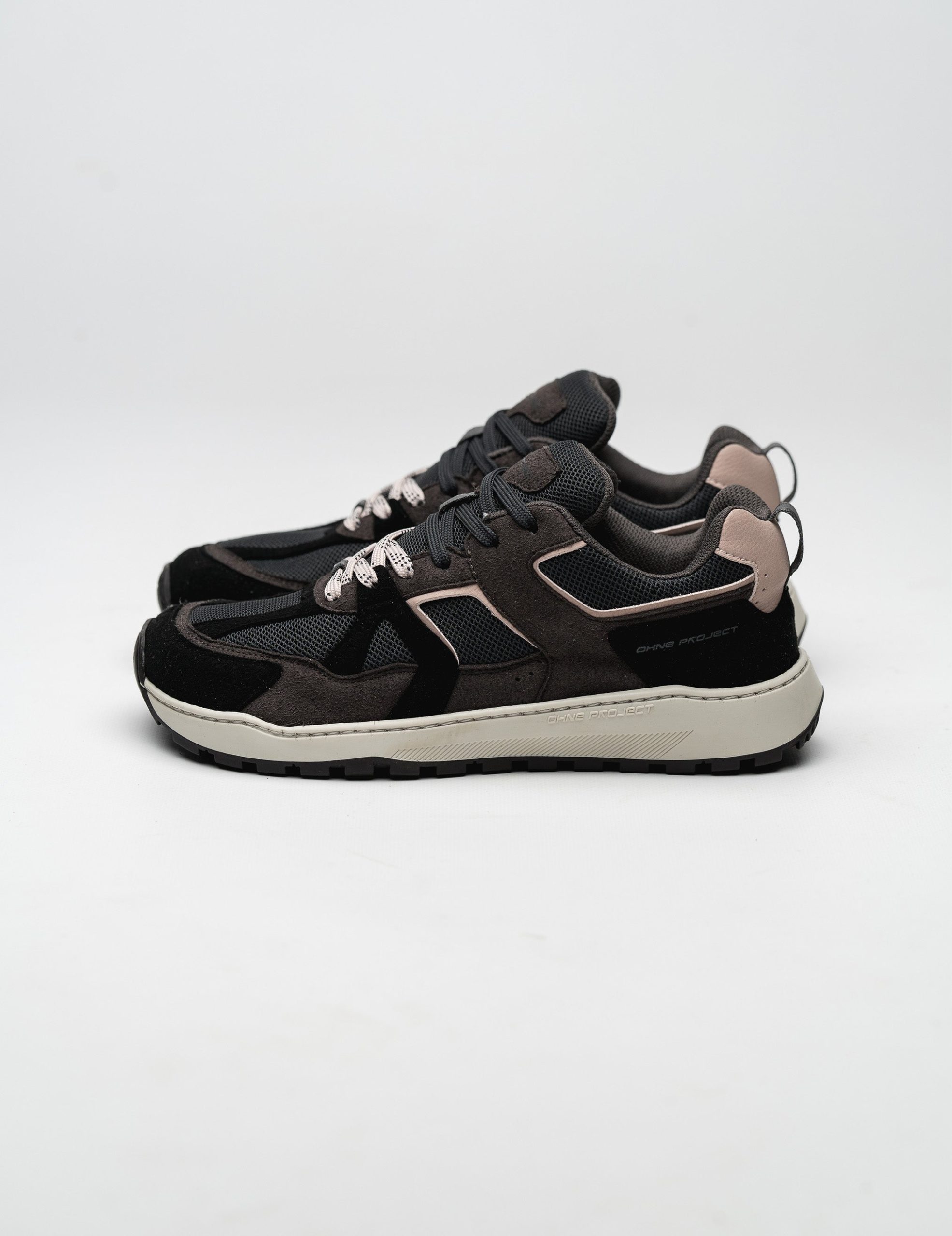 SNEAKER RETRO RUN V2 – NUDE GREY