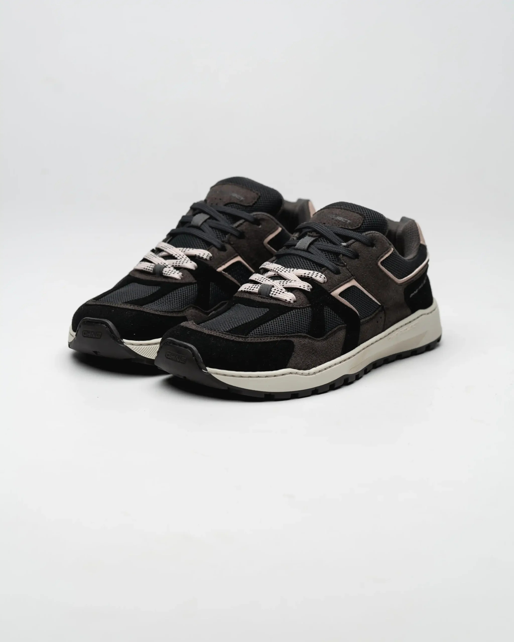SNEAKER RETRO RUN V2 – NUDE GREY