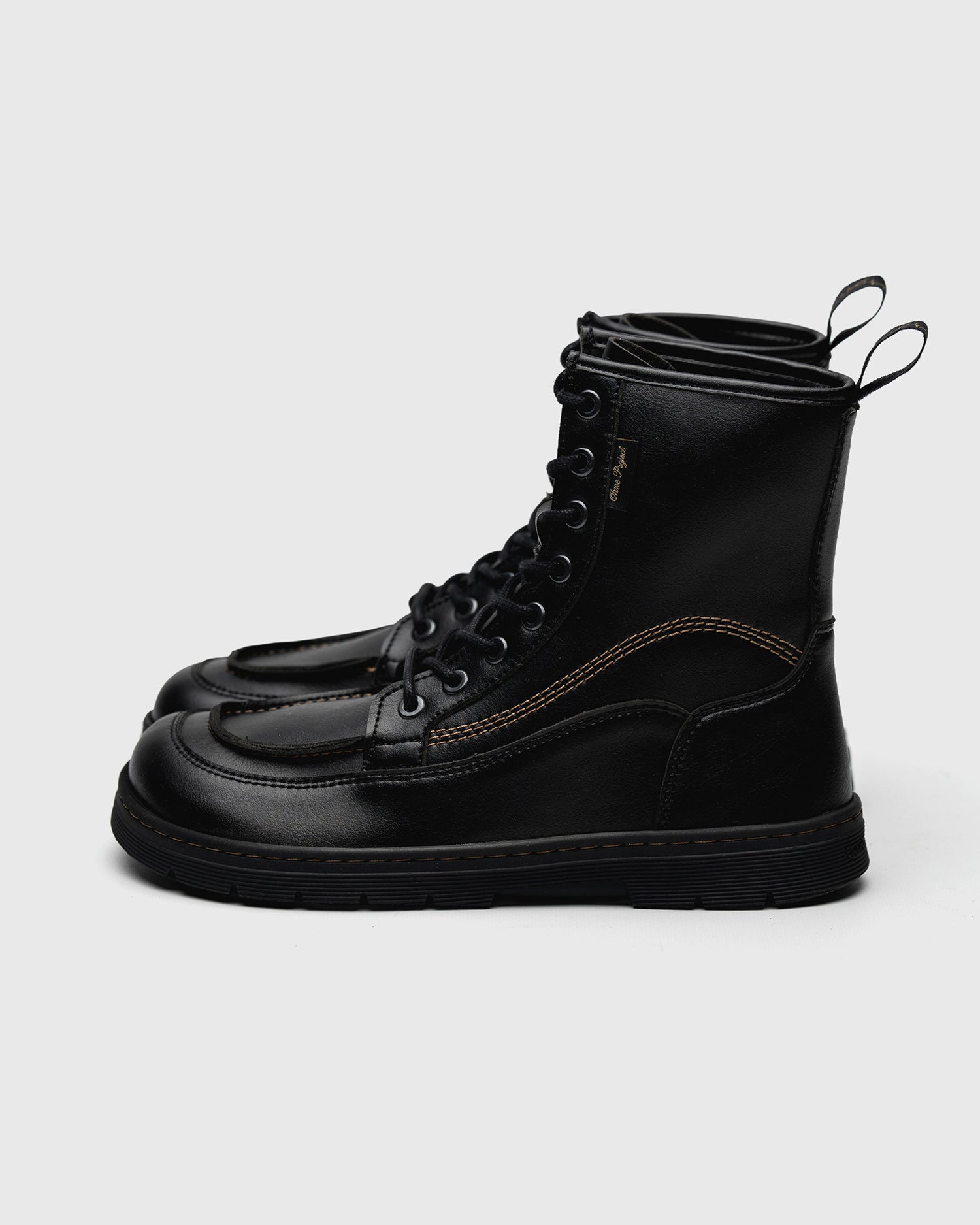 LACE-UP BOOT AXIS – BLACK