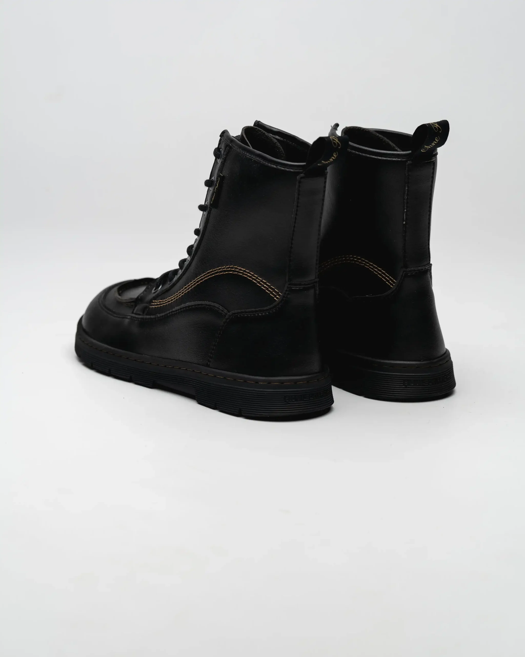LACE-UP BOOT AXIS – BLACK