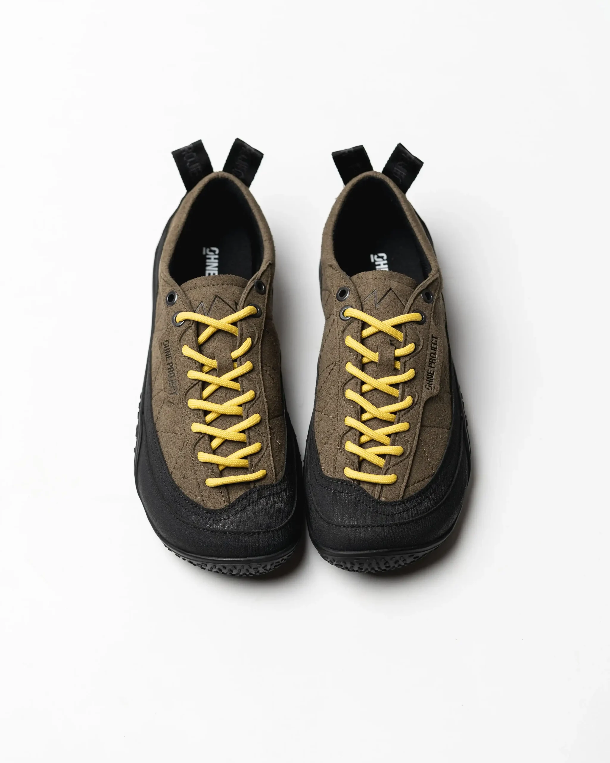 SNEAKER STRATA – MUSGO