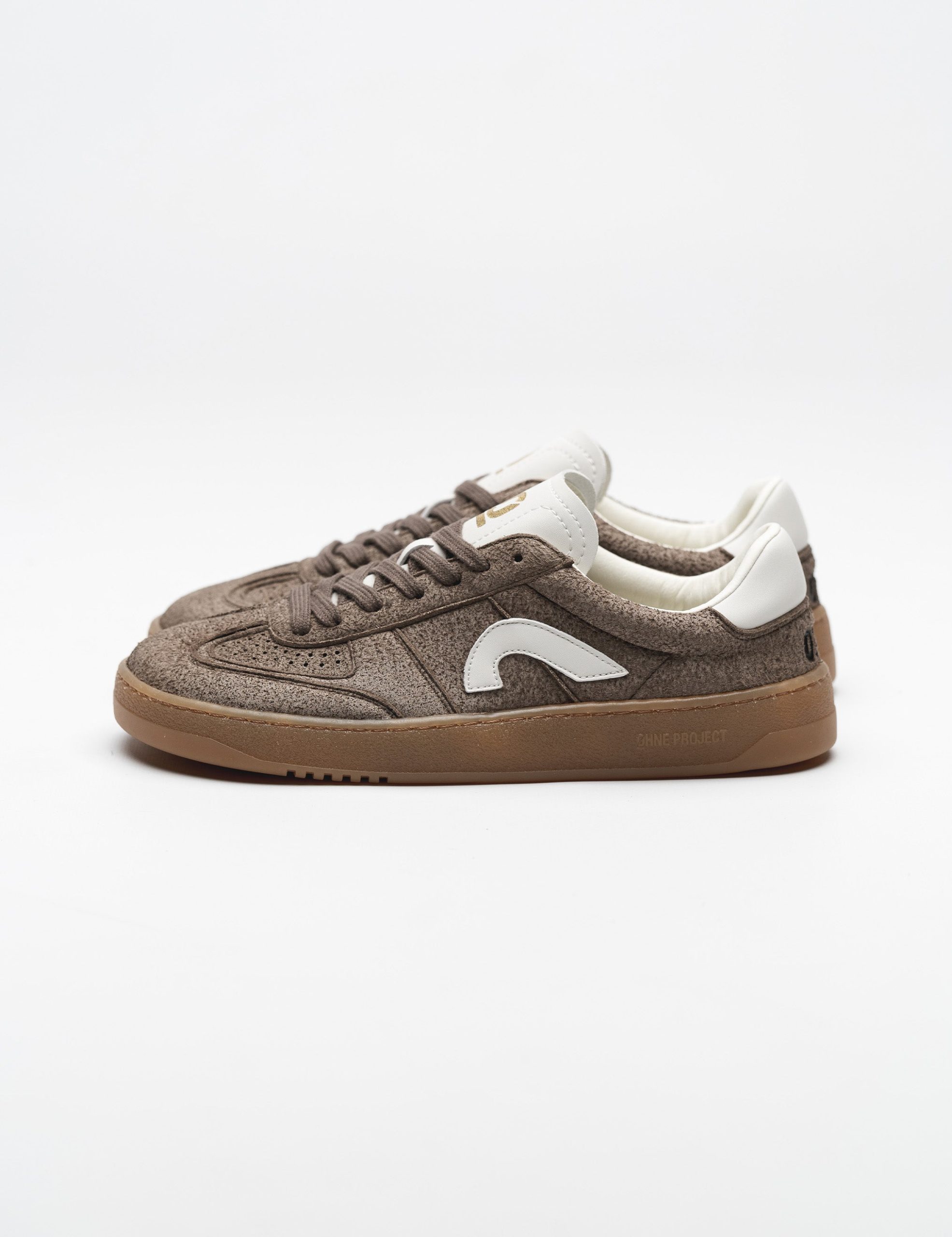 SNEAKER 070 – CONCRETE