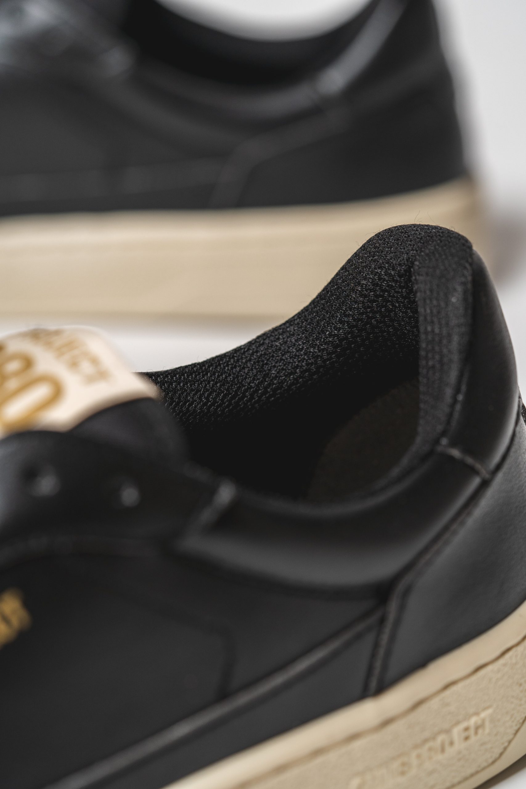SNEAKER 080 – BLACK