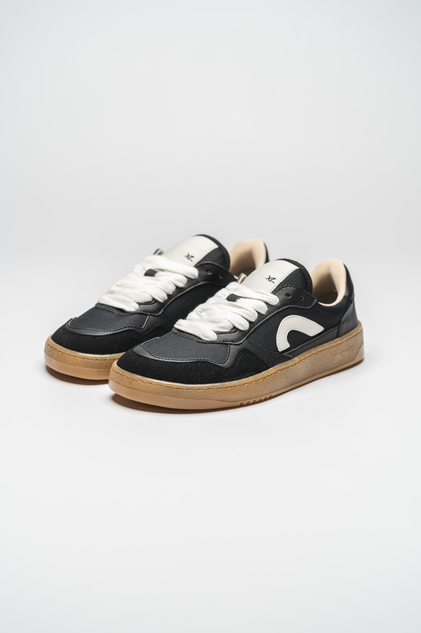 SNEAKER 080 – BLACK GUM XL