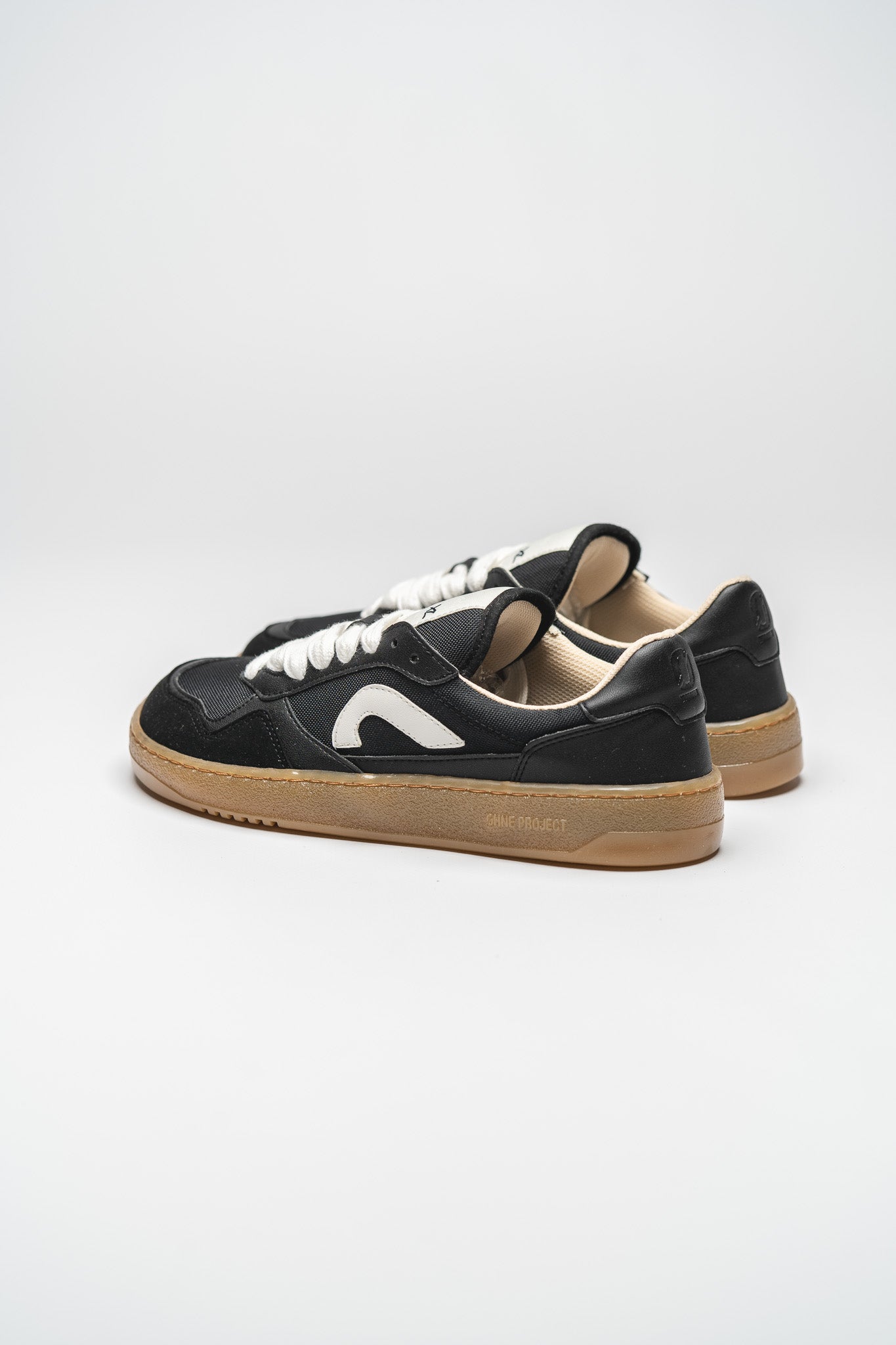 SNEAKER 080 – BLACK GUM XL