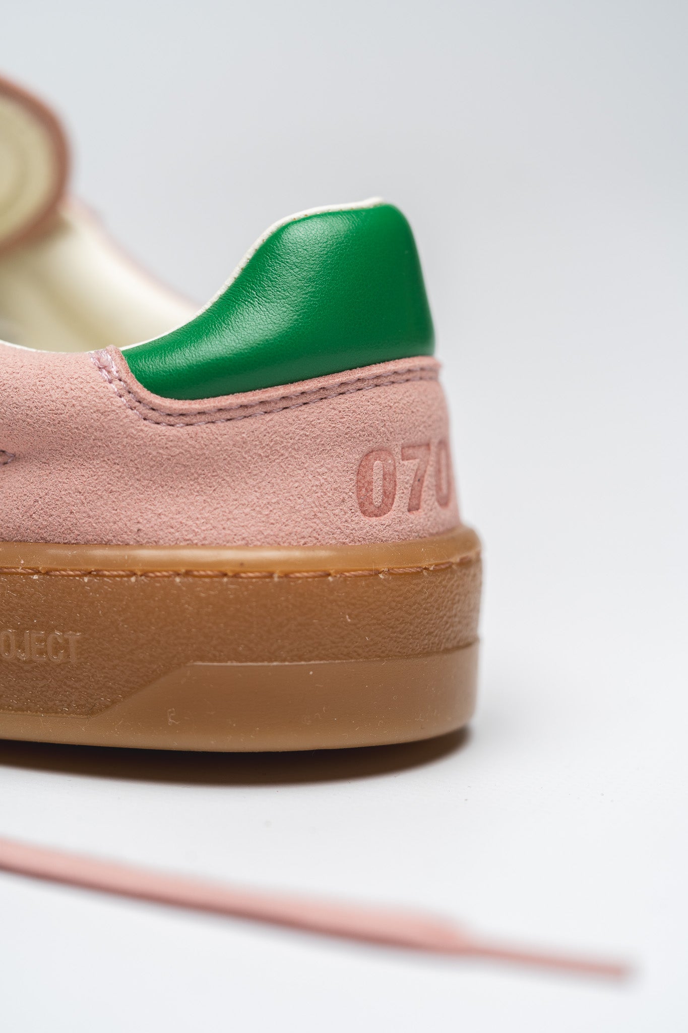SNEAKER 070 – TEDDY PINK