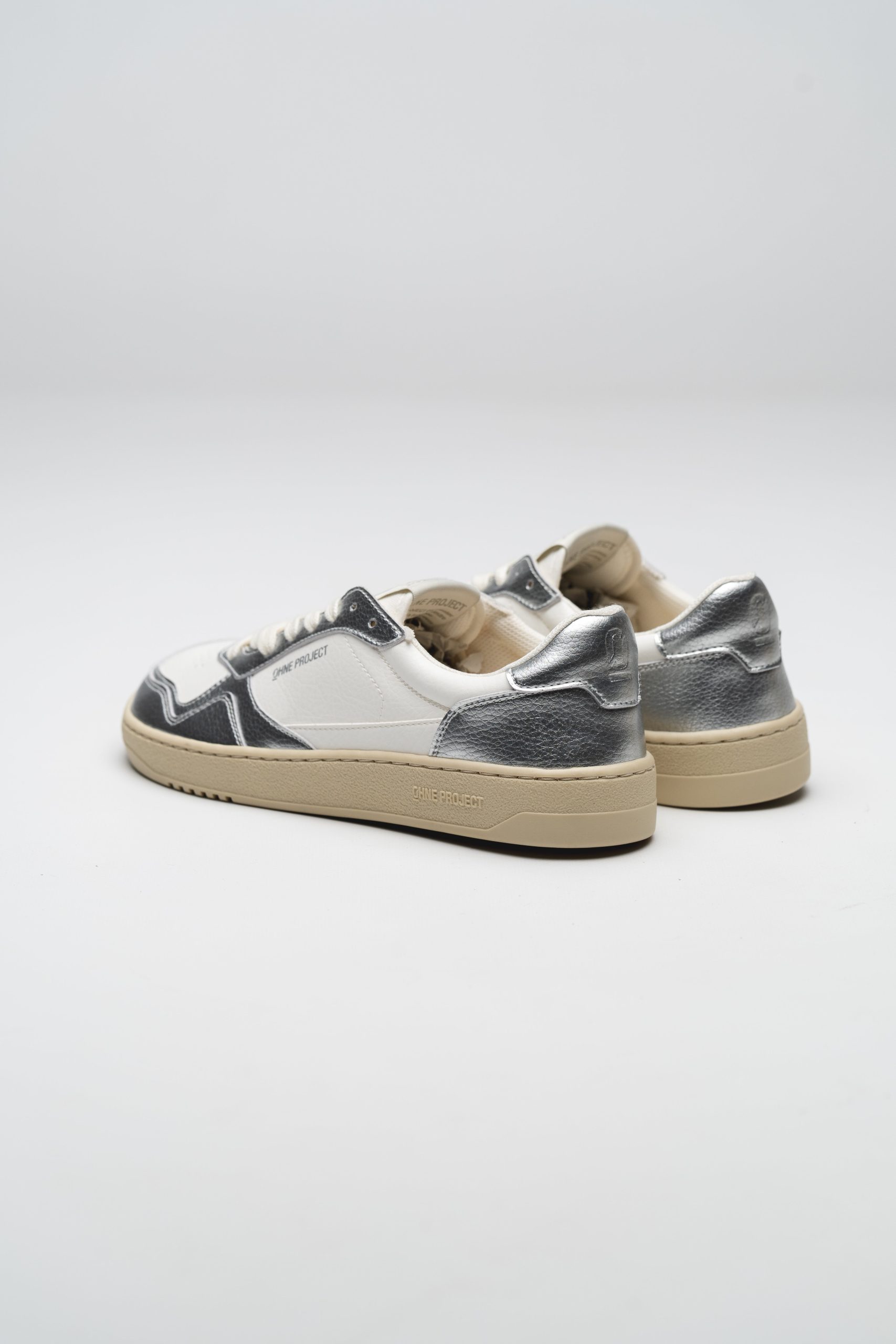 SNEAKER 080 – SPECIAL SILVER