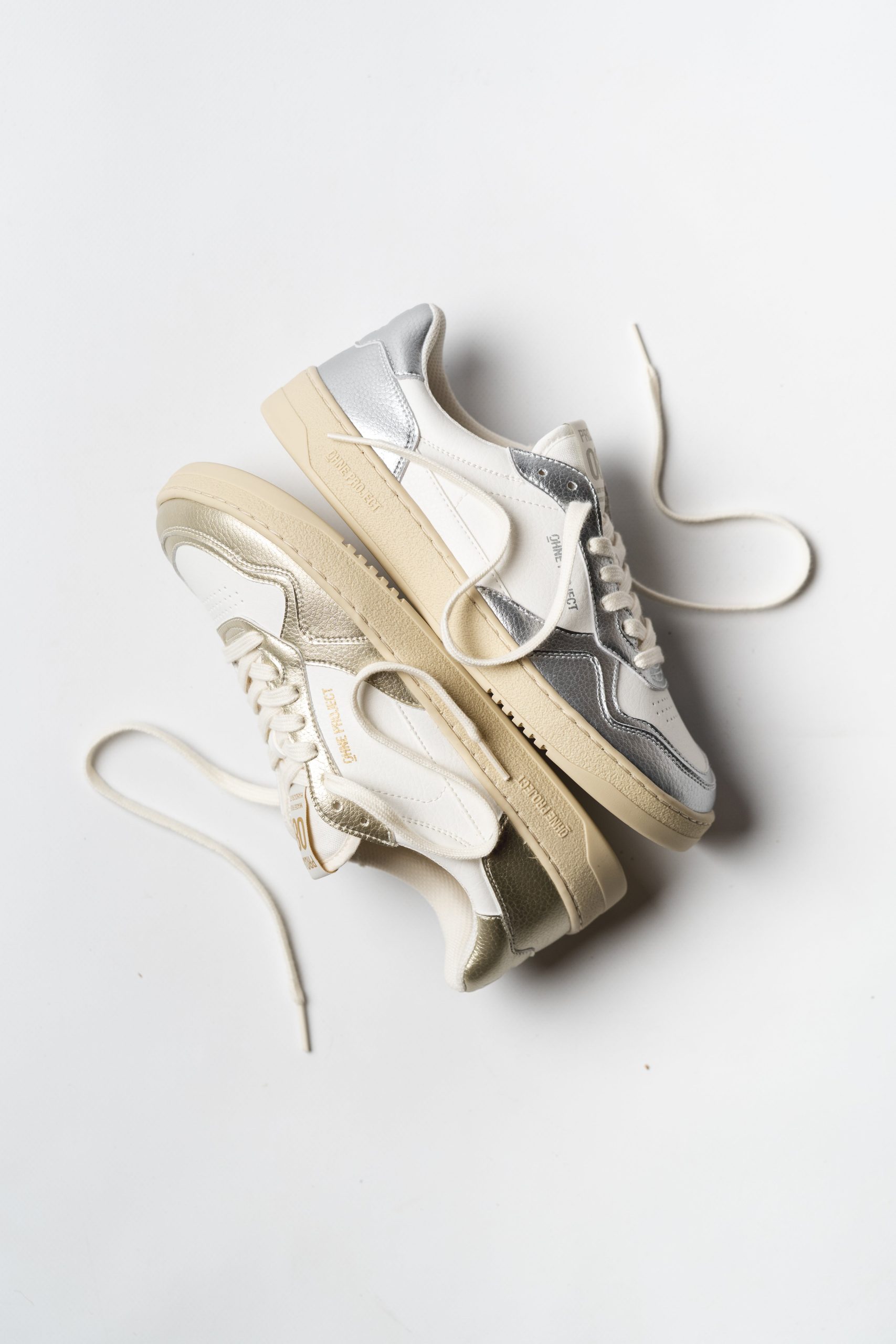 SNEAKER 080 – SPECIAL SILVER