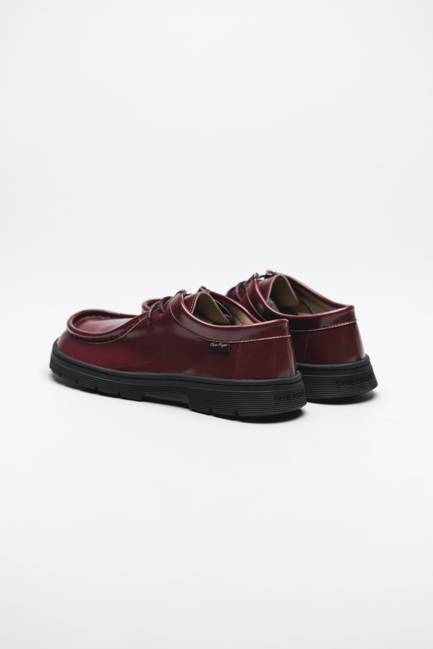 LACE-UP SHOE MILOS – TINTO