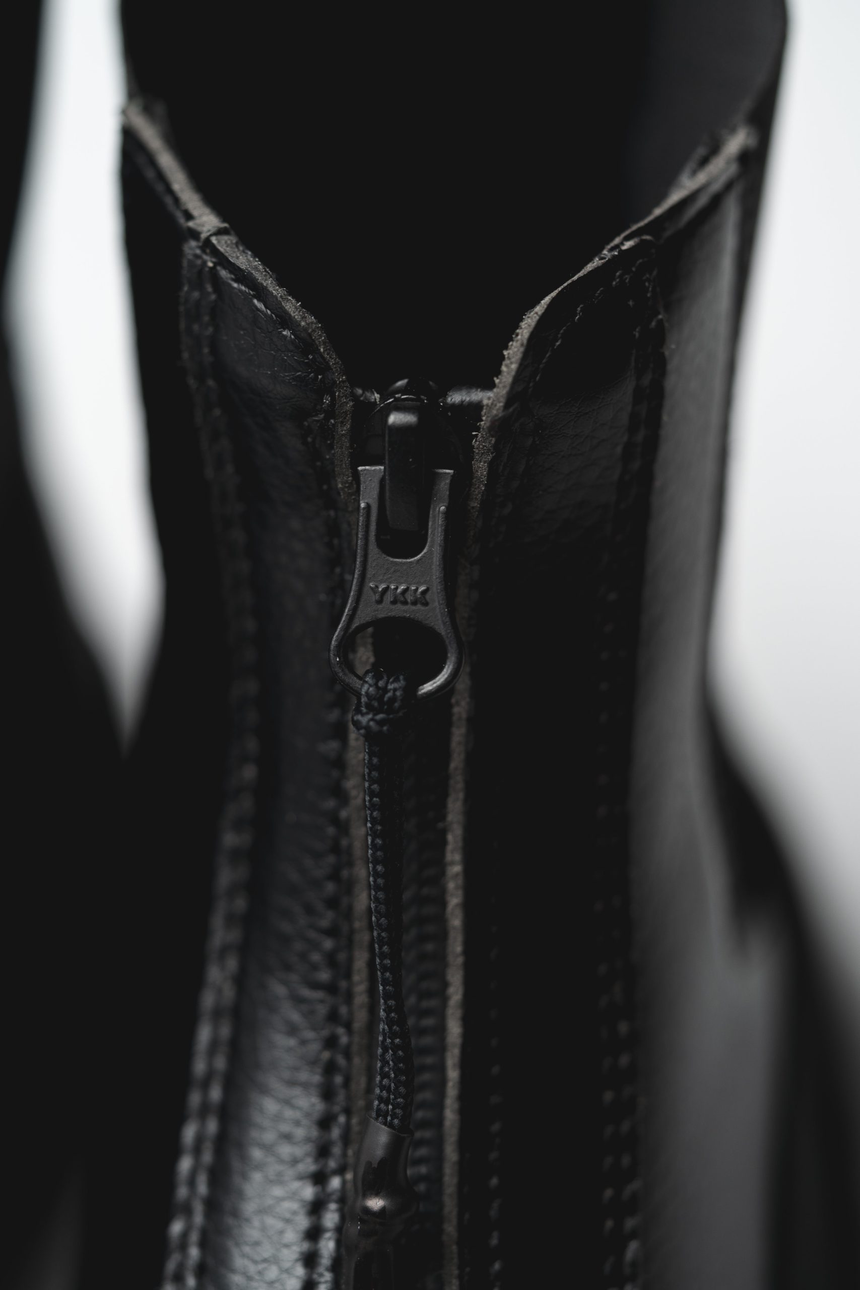 CHELSEA BOOT ZURI – BLACK