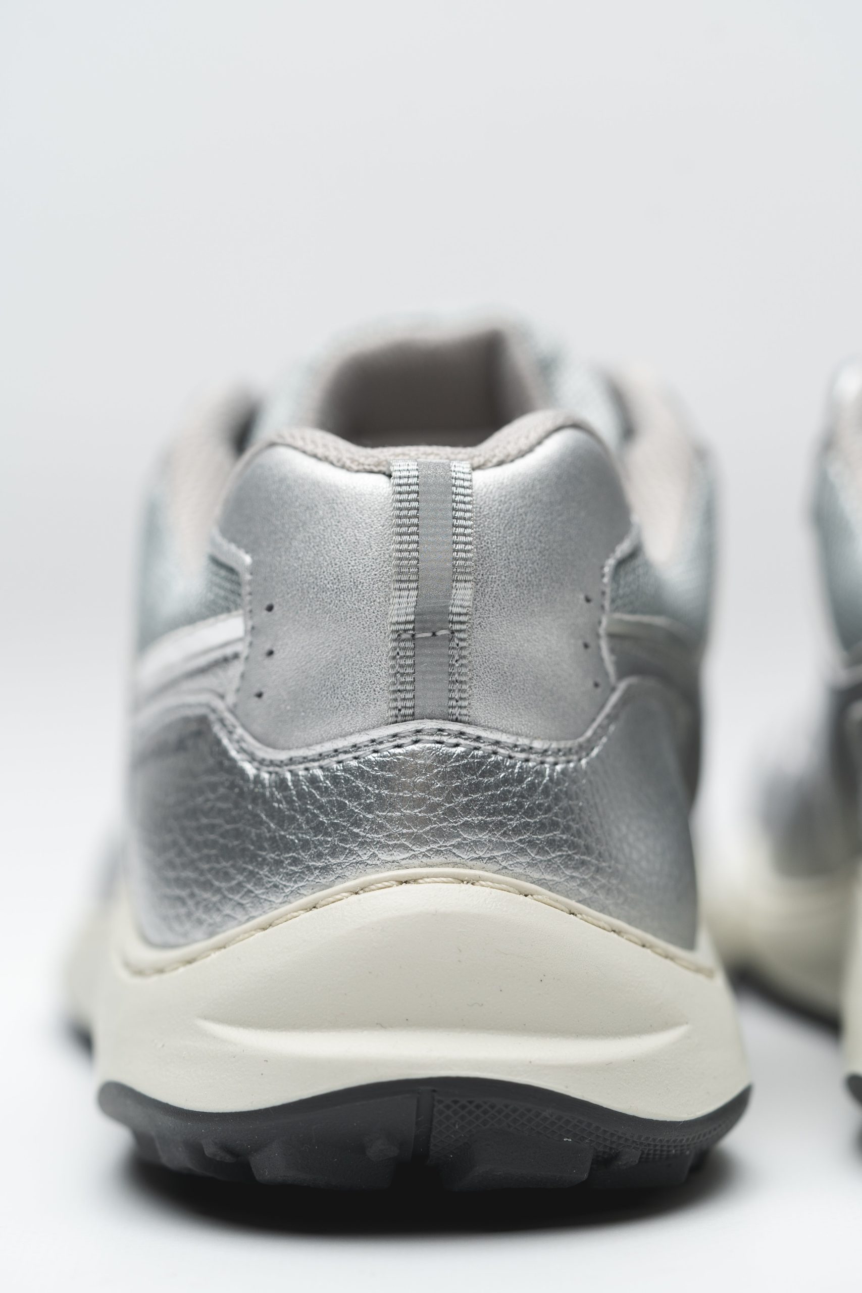 SNEAKER RETRO RUN – FULL SILVER