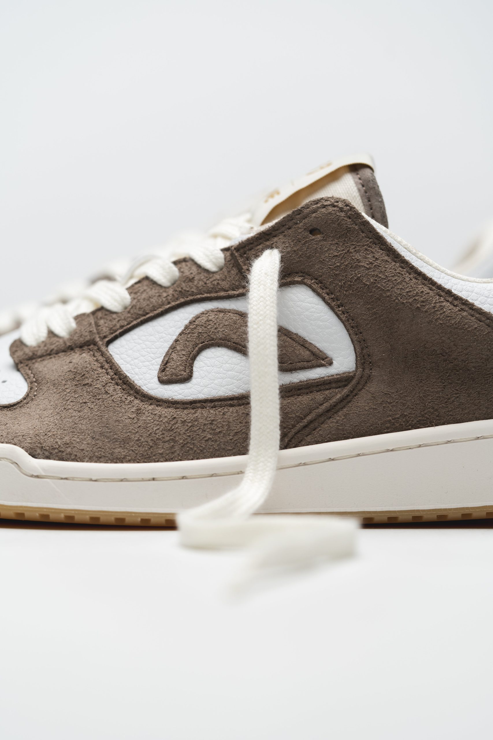 SNEAKER 089 WIDE – SMOKY TAUPE