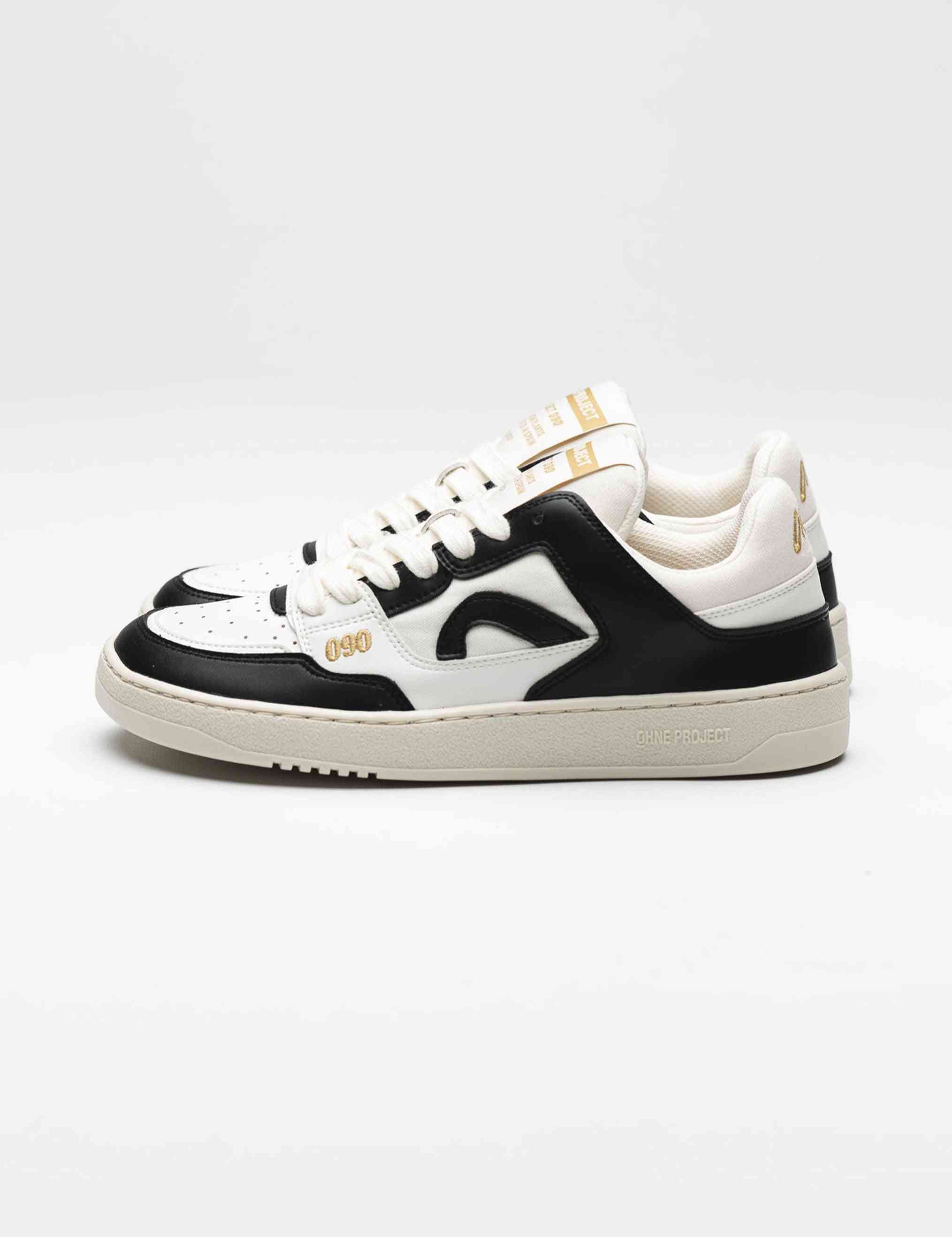 Black / Multi / White
