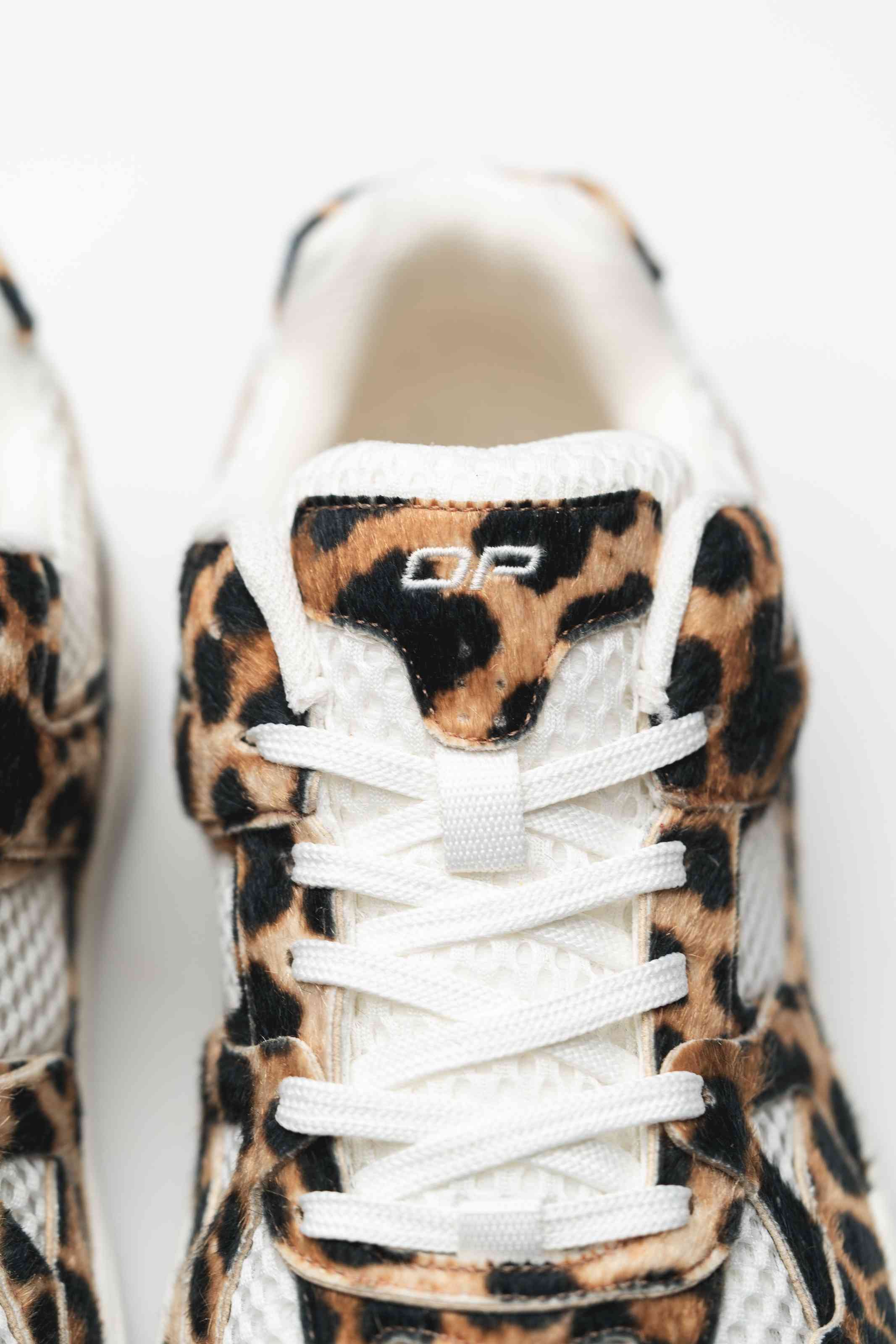 SNEAKER RETRO RUN – ANIMAL PRINT