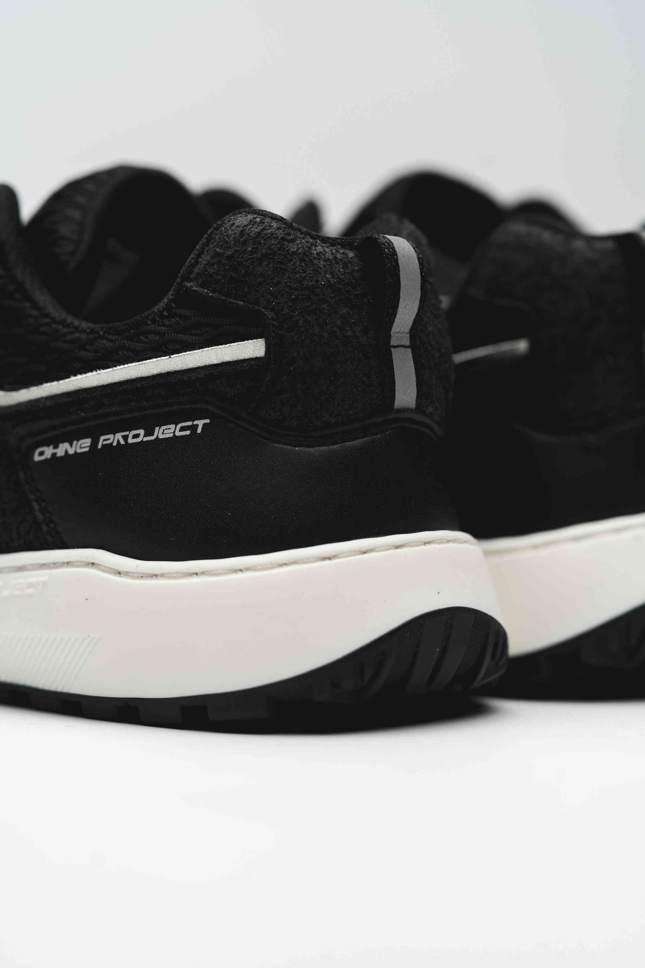 SNEAKER RETRO RUN – SILVER BLACK