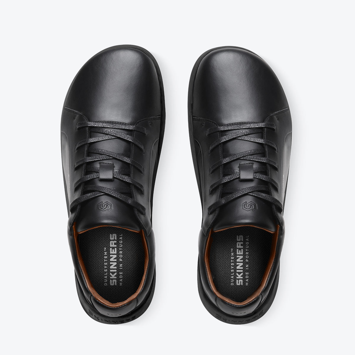 Moonwalker – All Black
