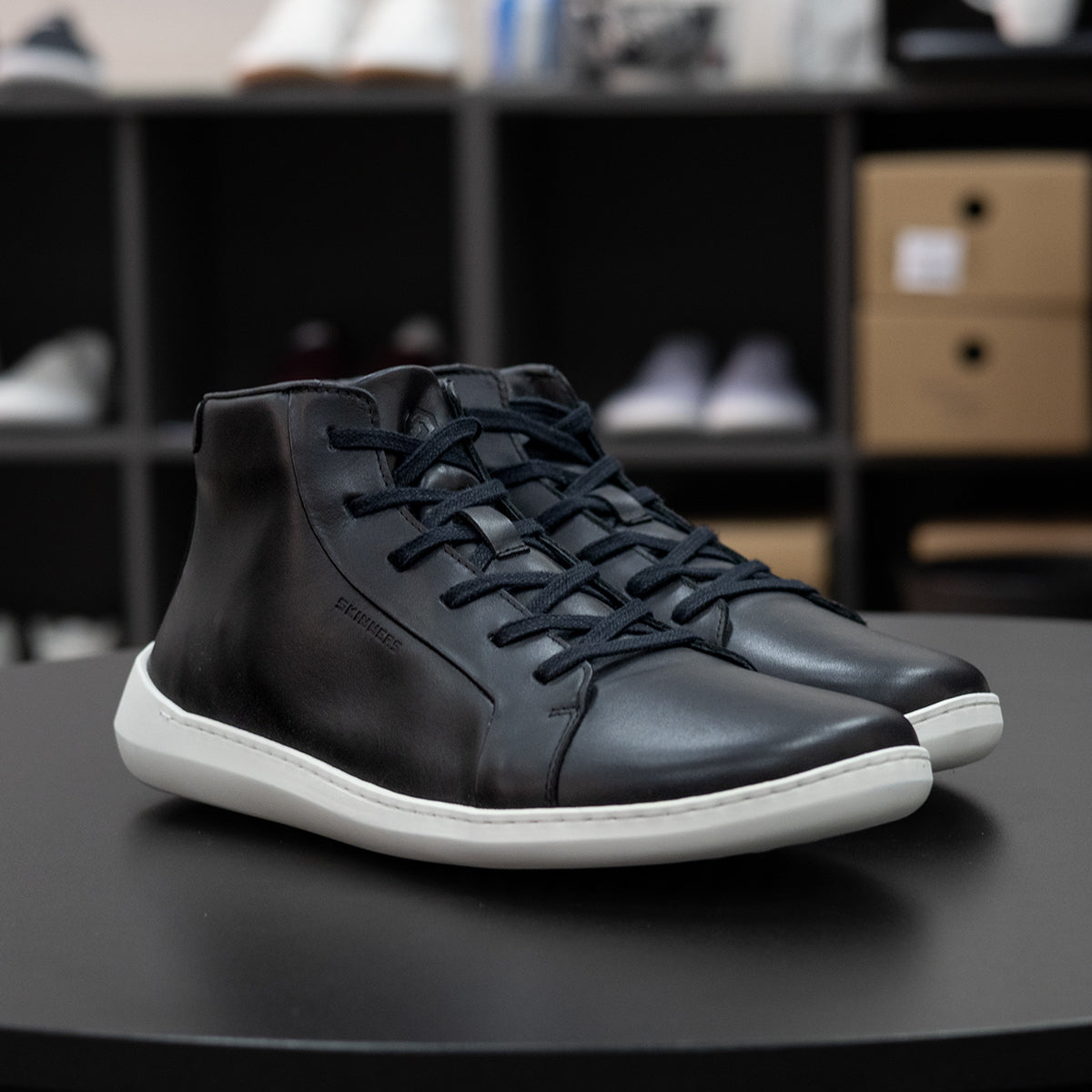 Moonwalker High Top – Black