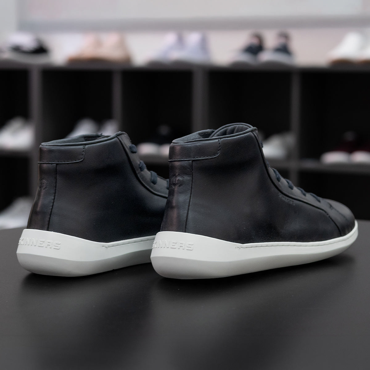 Moonwalker High Top – Black