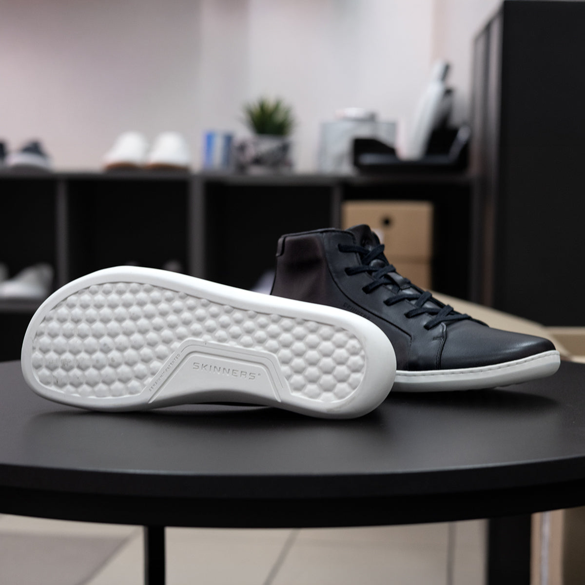 Moonwalker High Top – Black