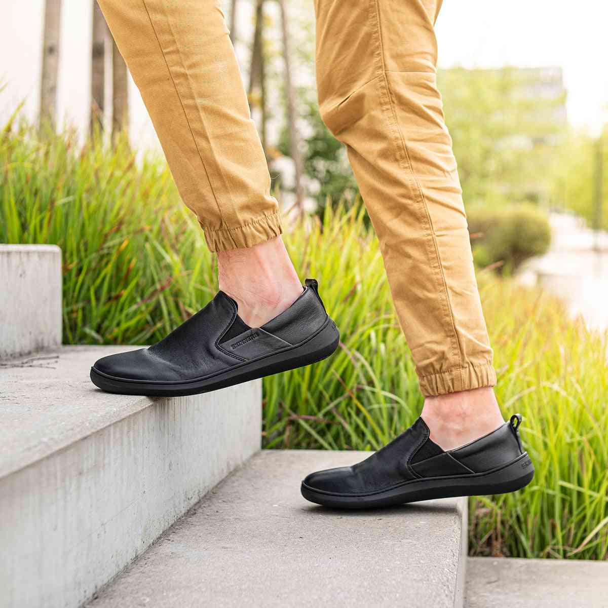 Lounger – Black