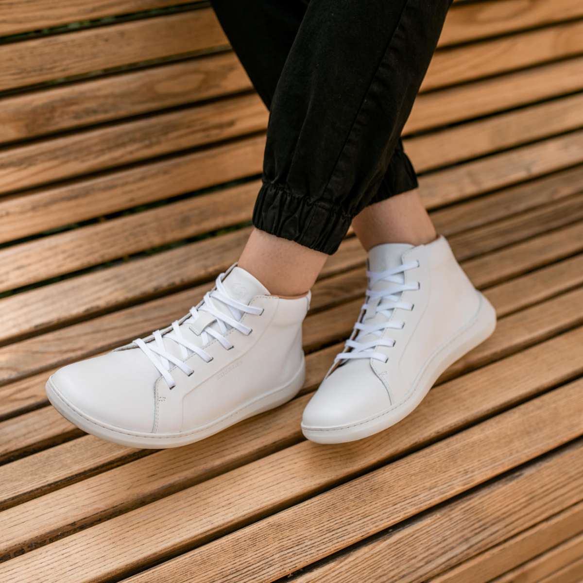 Moonwalker High Top – White