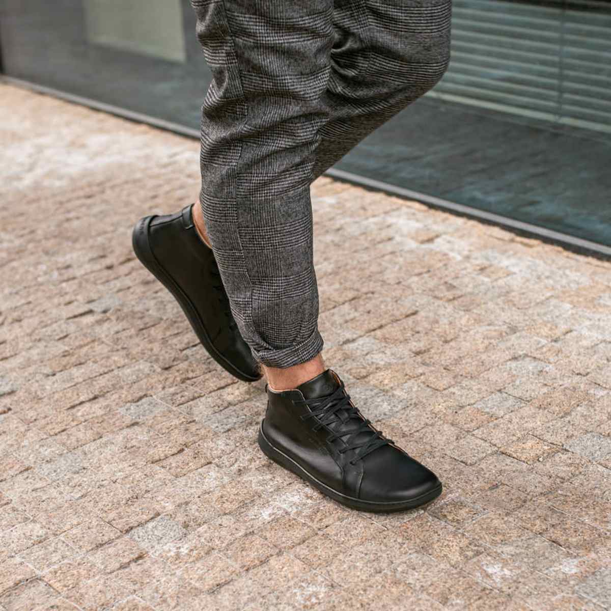Moonwalker High Top – Black