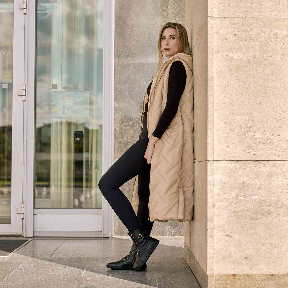 Nebula – Black/Gold