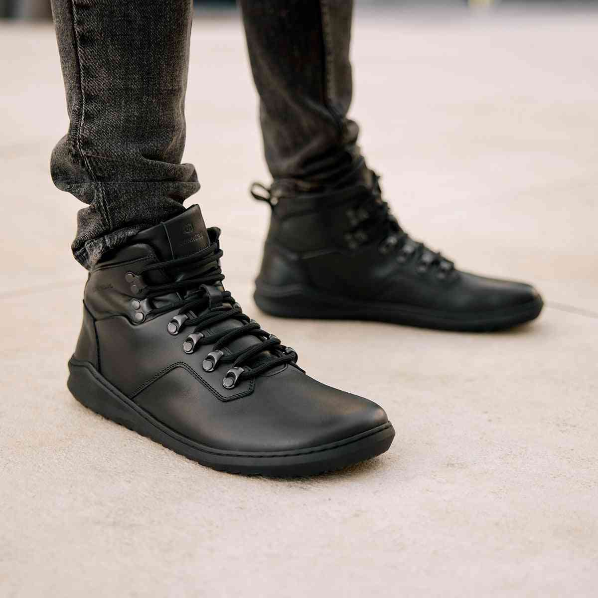 Cavalier – Black
