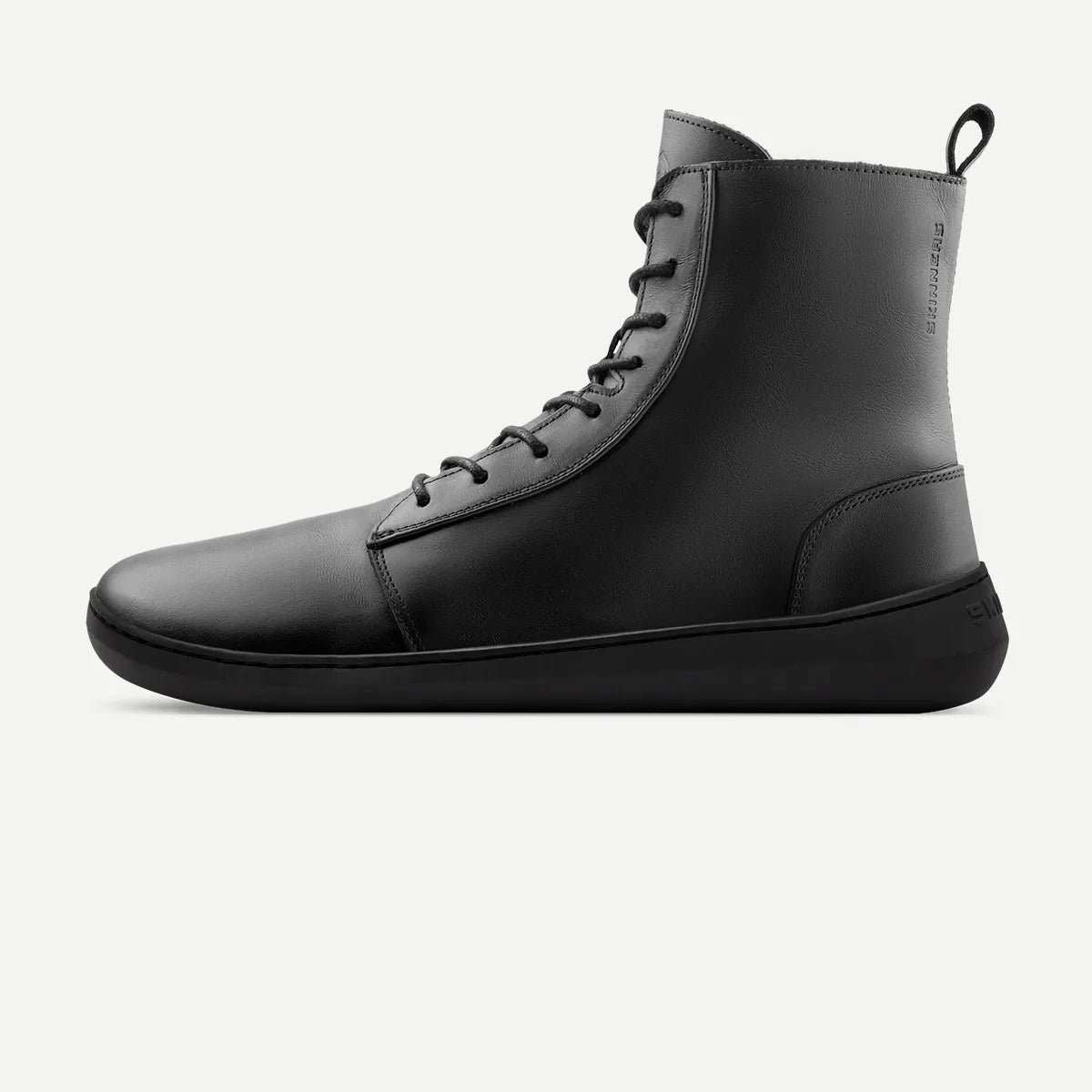 Astra – Black