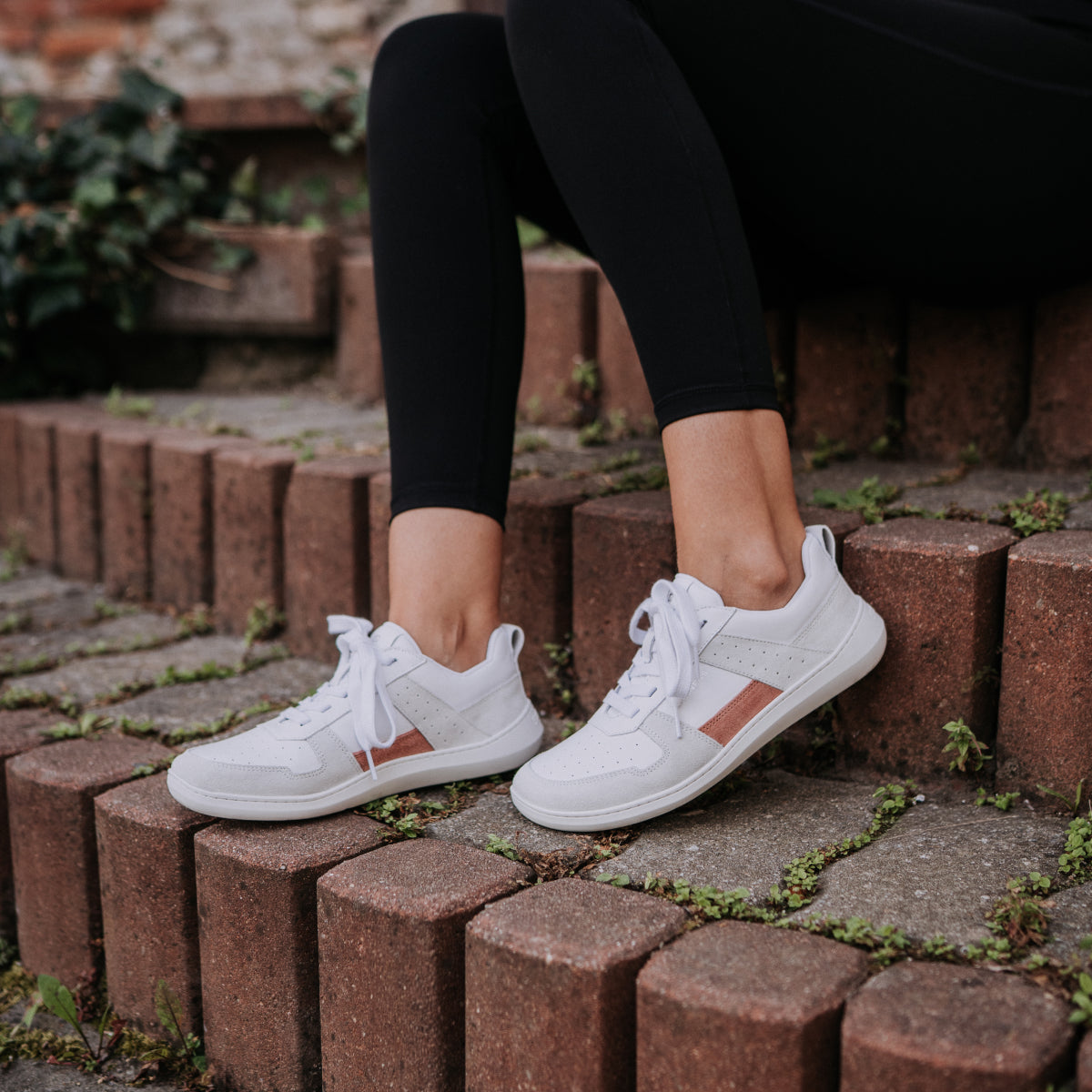 Oldschooler II – Pink/White