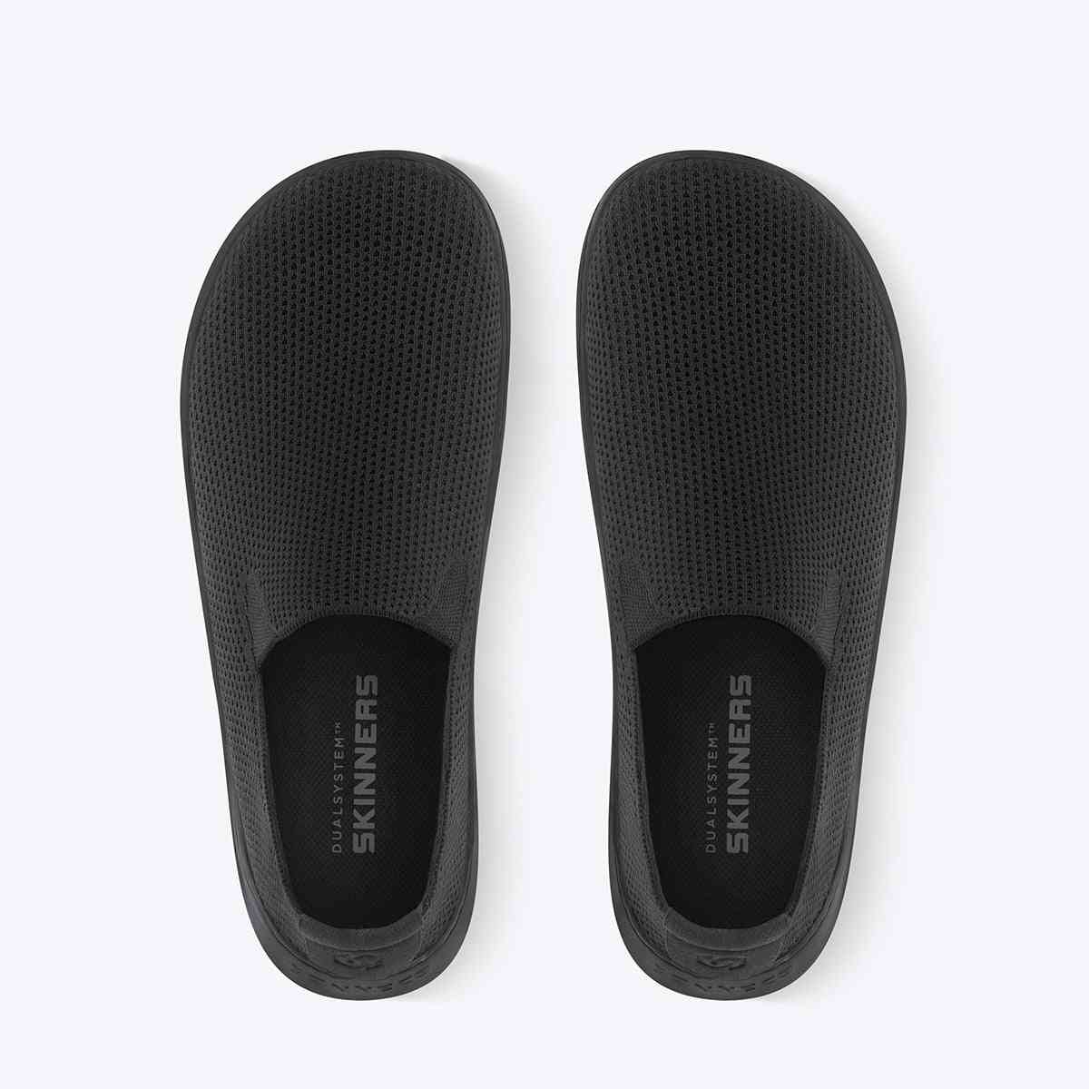 Seaker – True Black