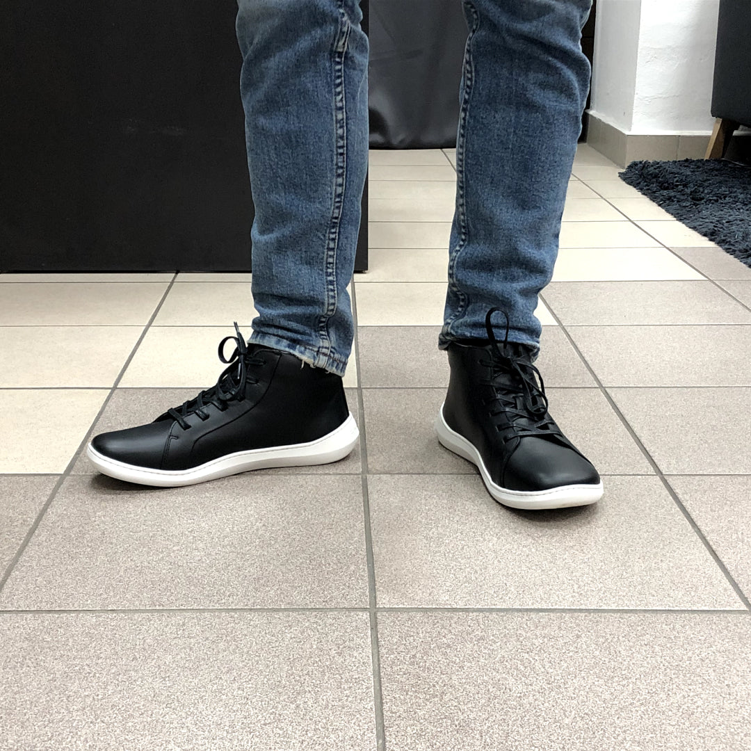 Moonwalker High Top – Black