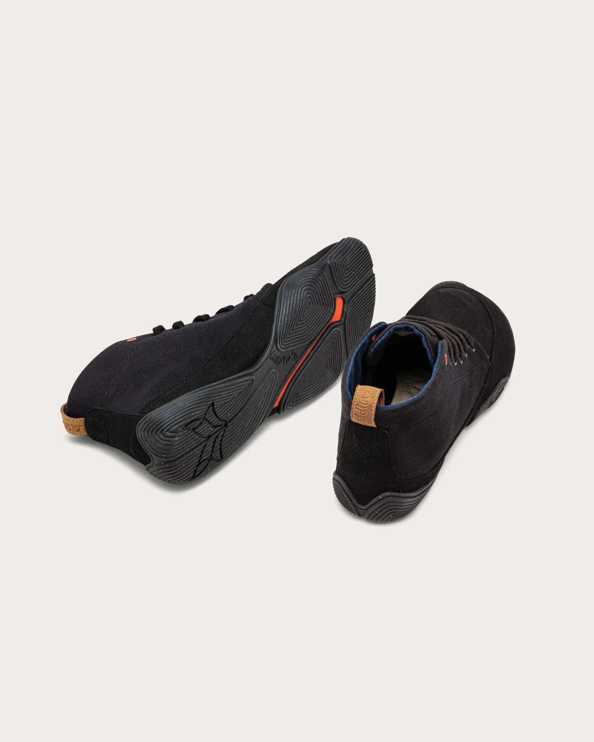 Atmo – Black