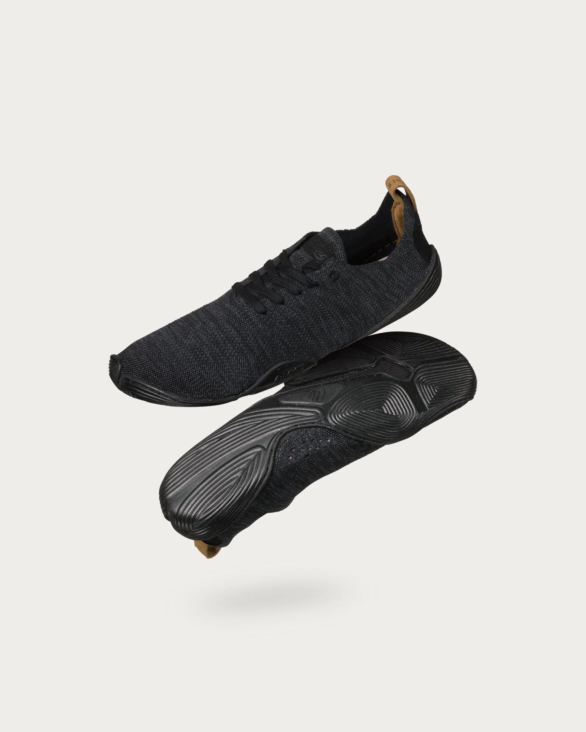 Nittugo – Black