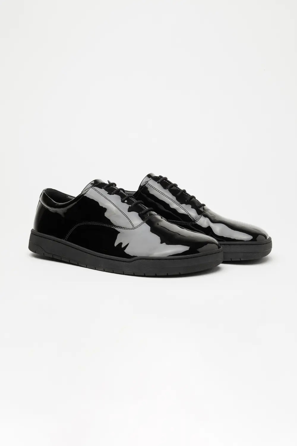 Nova Patent – Black