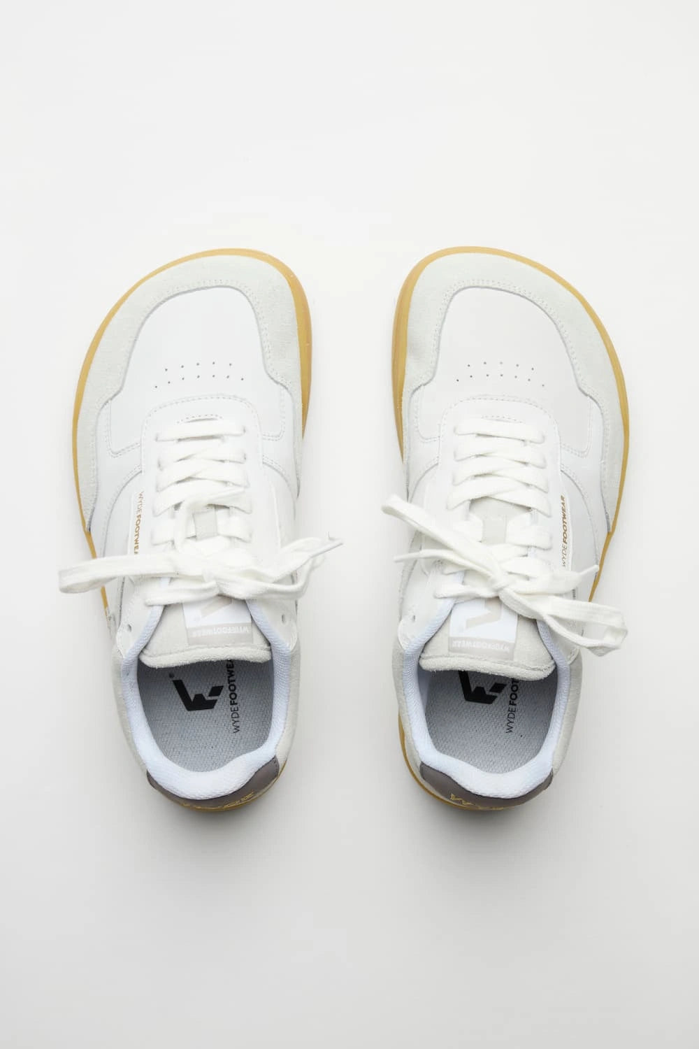 Nova – White/Gum