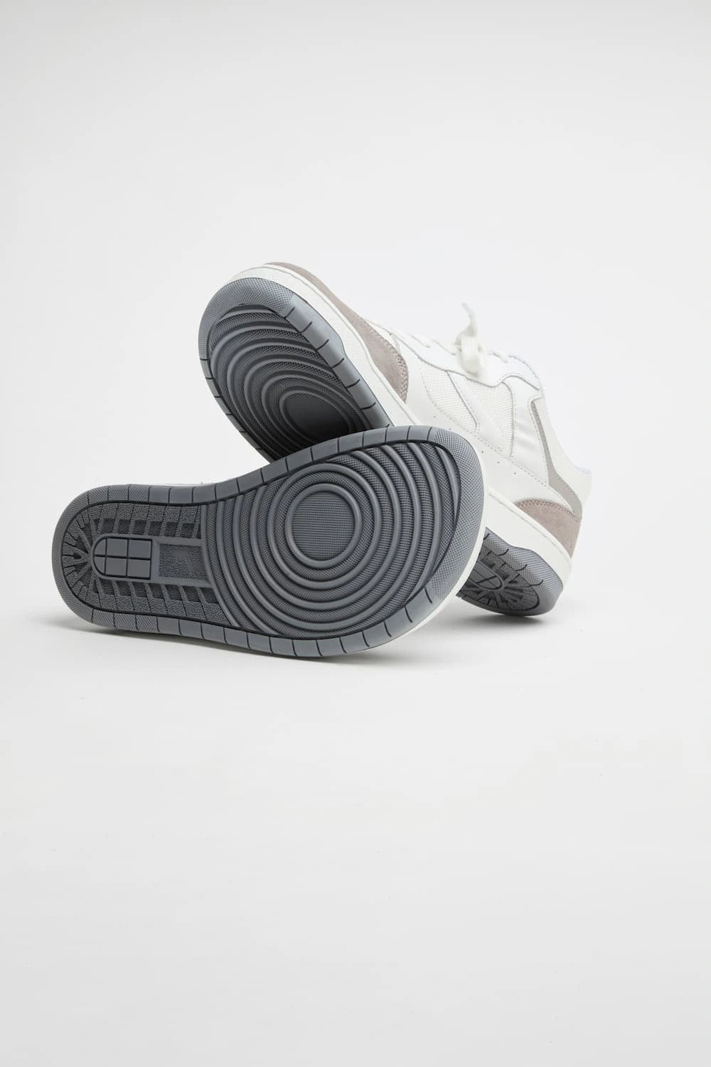 Nova Fly – White/Gray
