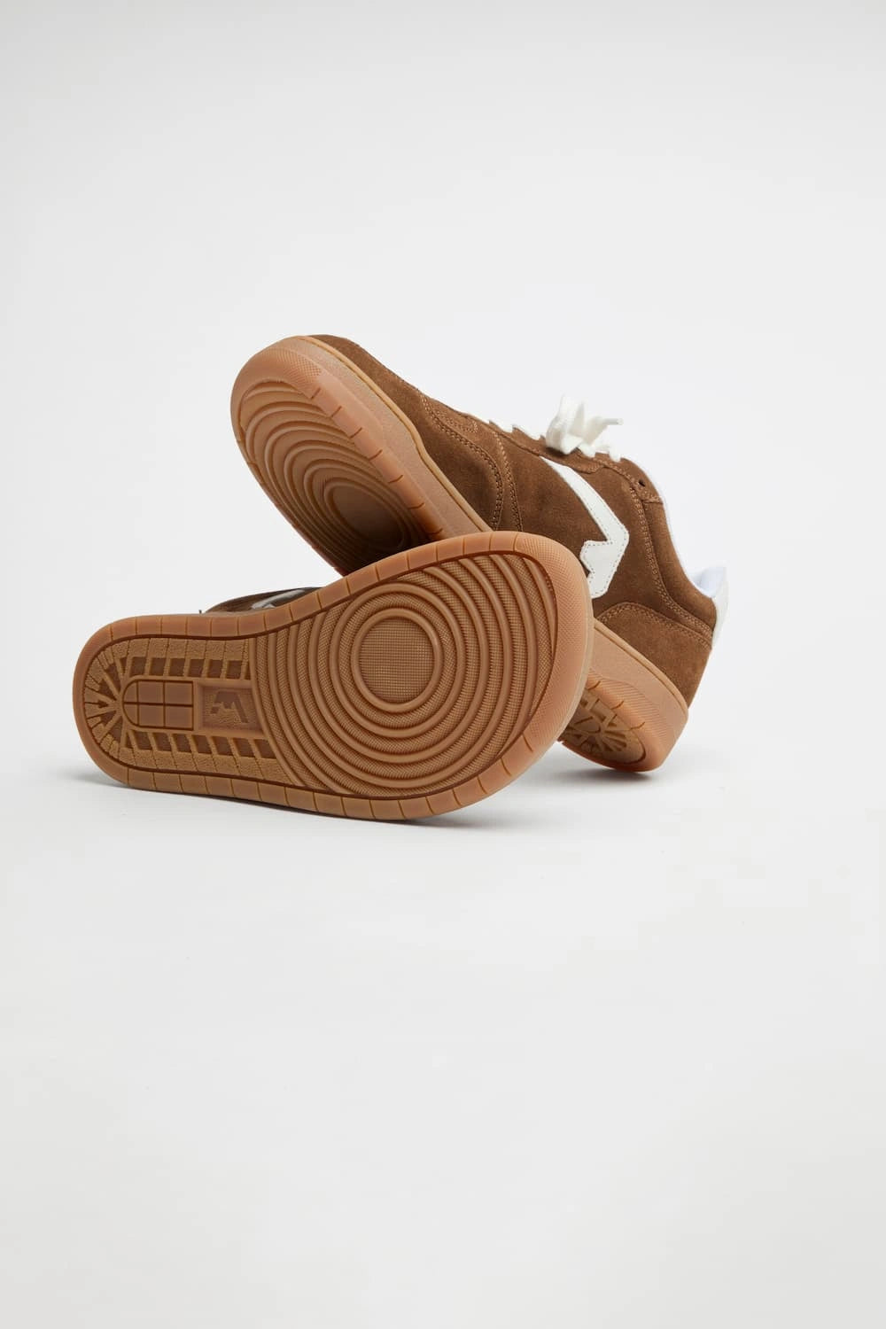 Nova – Brown Suede