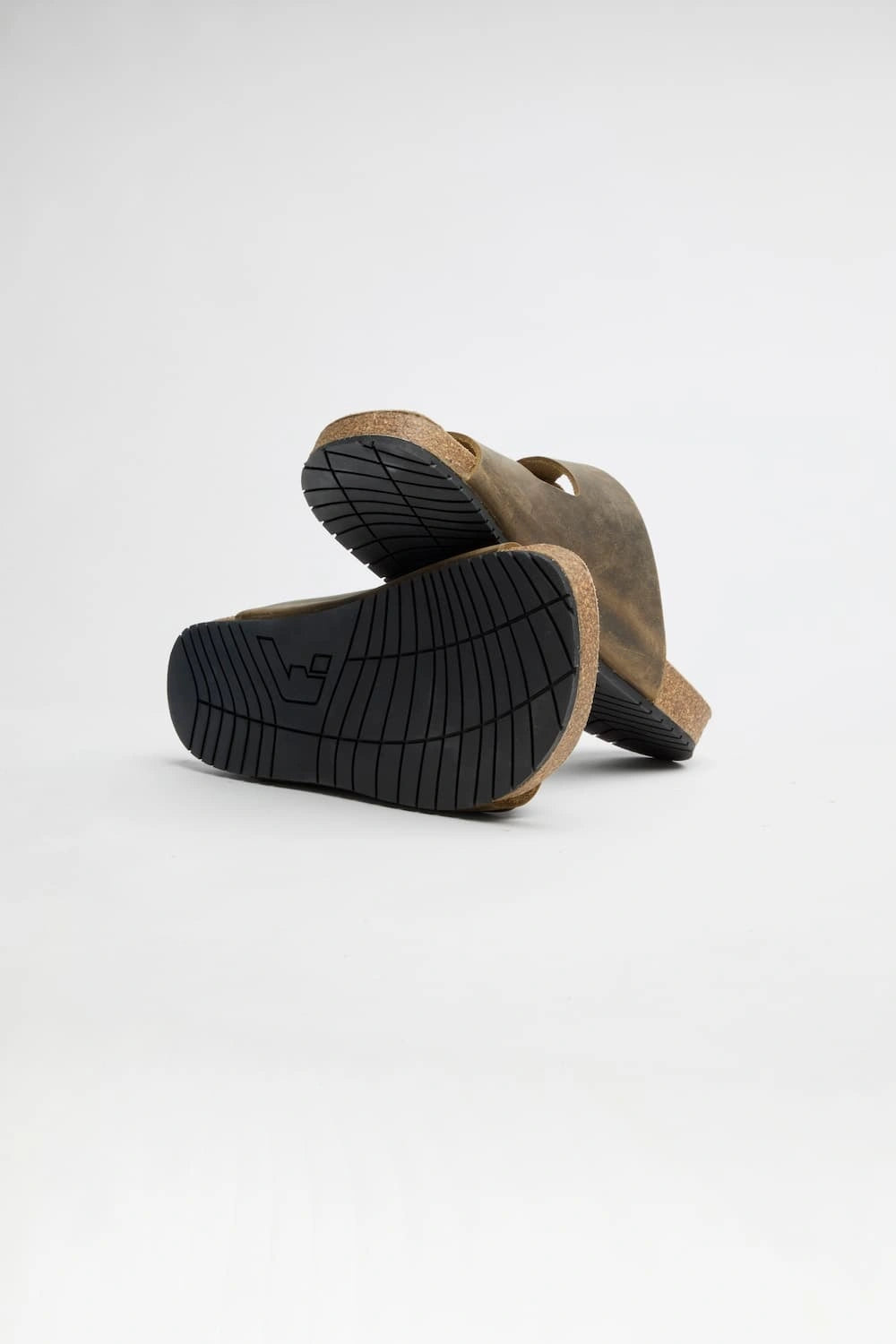 Maia – Kaki Green